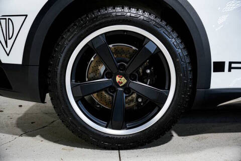 2024 Porsche 911 Dakar