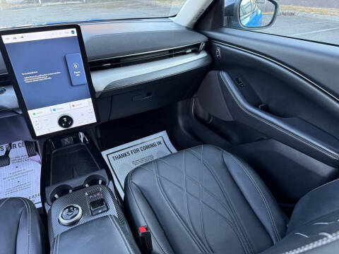 2023 Ford Mustang Mach-E Select