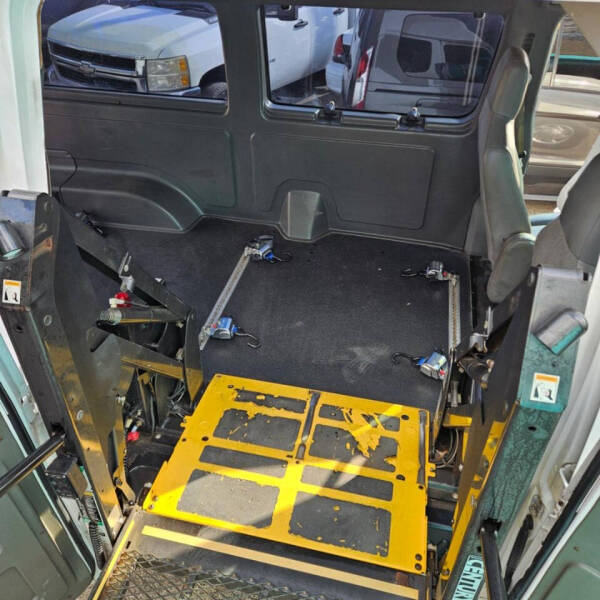 2011 Ford E-Series E-250