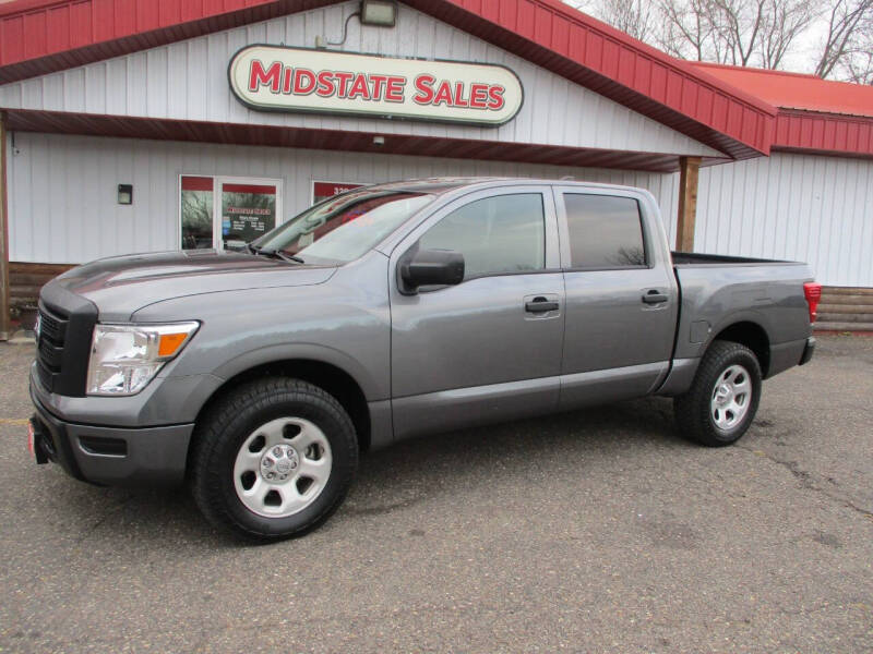 2023 Nissan Titan SV