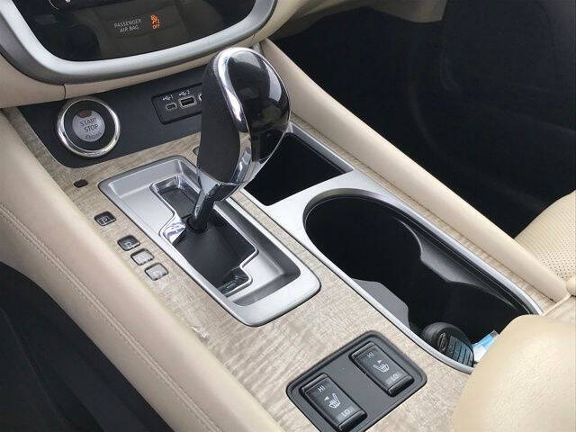 2023 Nissan Murano SL