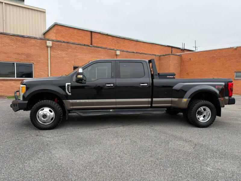 2017 Ford F-350 Super Duty Lariat