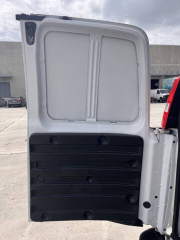 2020 Chevrolet Express 2500