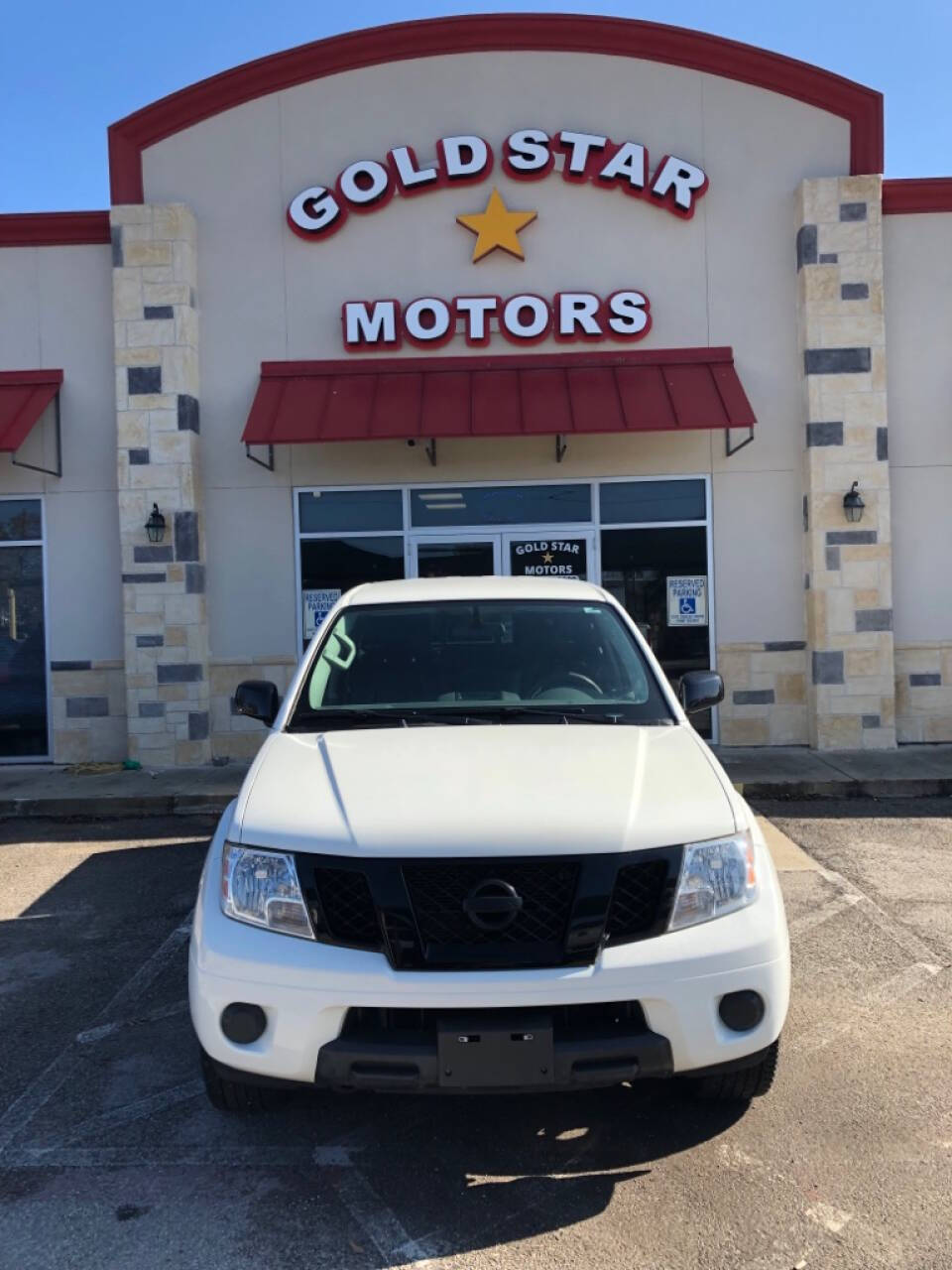 White 2021 Nissan Frontier S 4x4 S 4dr Crew Cab 5 ft. SB 2
