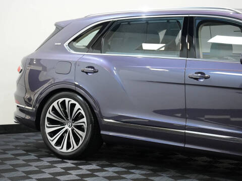 2023 Bentley Bentayga EWB