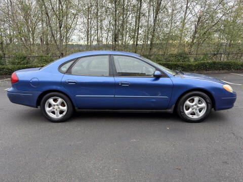 2003 Ford Taurus SE