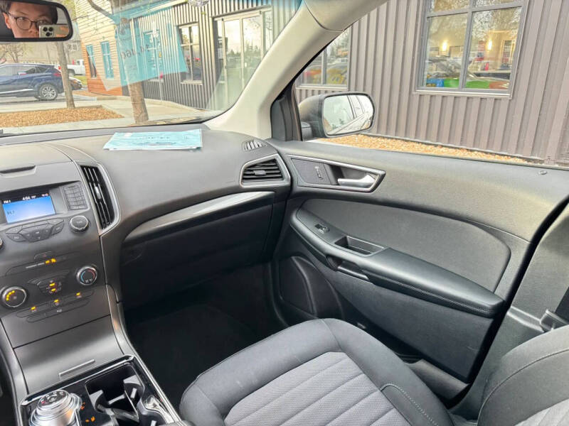 2019 Ford Edge SE