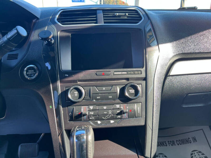 2017 Ford Explorer XLT