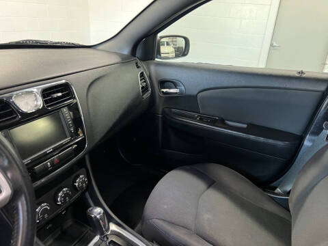 2012 Chrysler 200 Touring