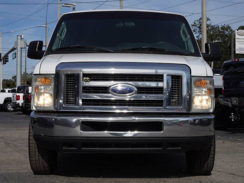 2011 Ford E-Series E-350 SD XLT