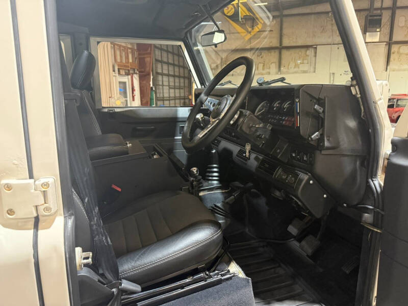 1990 Land Rover Defender