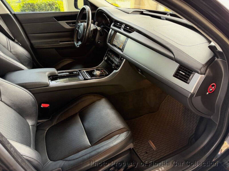2016 Jaguar XF 35t Prestige