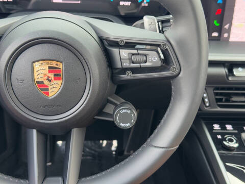 2025 Porsche 911 Carrera