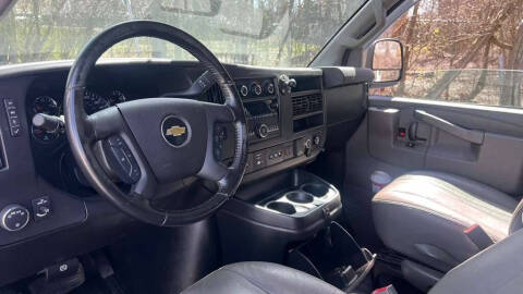 2020 Chevrolet Express 2500