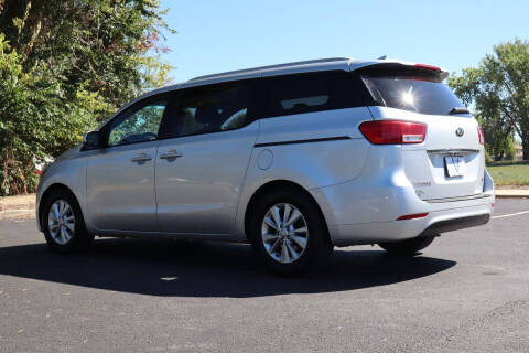 2015 Kia Sedona LX