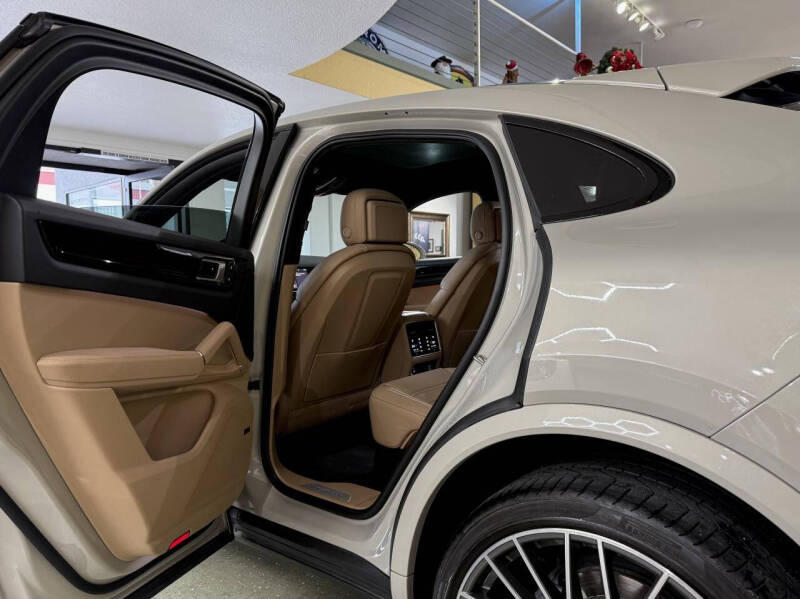 2021 Porsche Cayenne Coupe