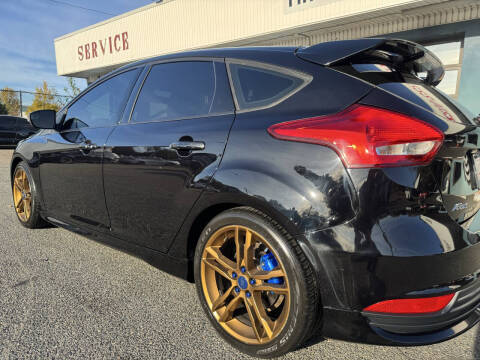 2017 Ford Focus ST