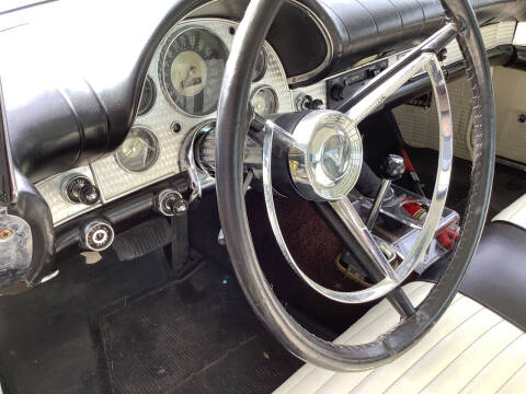 1957 Ford Thunderbird