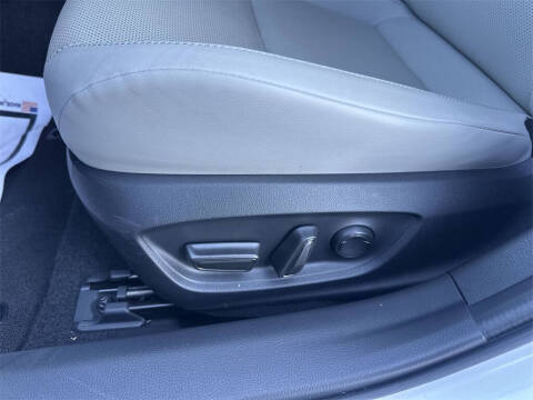 2023 Toyota Prius XLE