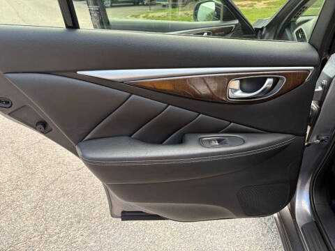 2014 Infiniti Q50 Premium