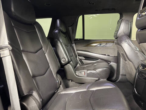 2018 Cadillac Escalade Platinum