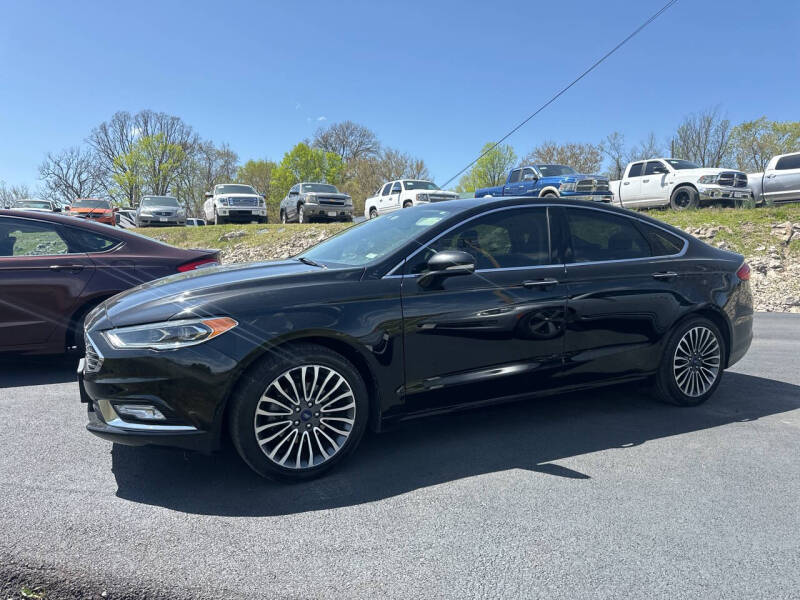 2017 Ford Fusion SE's photo