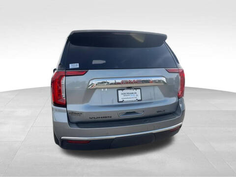 2023 GMC Yukon XL SLT
