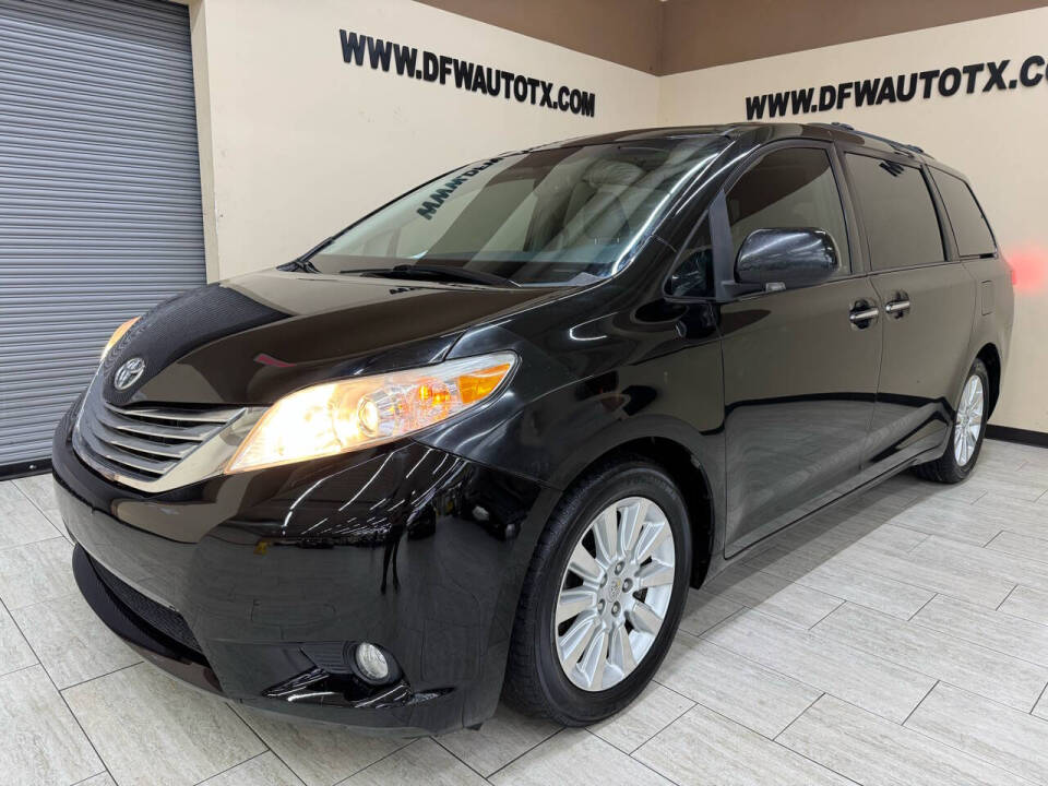 2012 Toyota Sienna for sale at DFW Auto & Services Inc in Fort Worth, TX