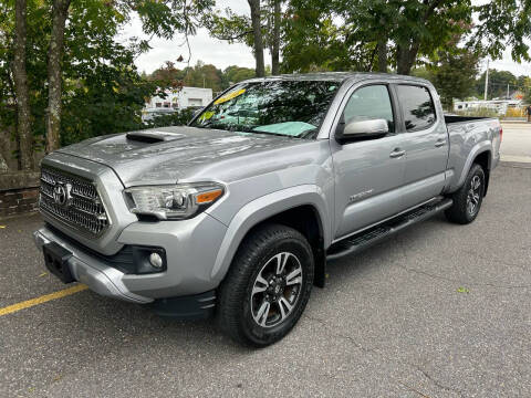 2016 Toyota Tacoma for sale at ANDONI AUTO SALES in Worcester MA