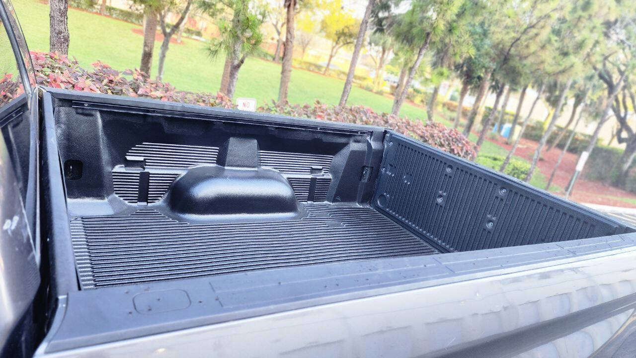 2014 TOYOTA Tundra Pickup - $18,999