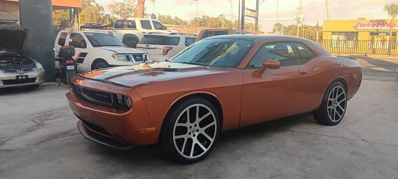 2011 Dodge Challenger SE