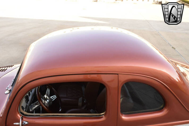 1940 Ford Deluxe