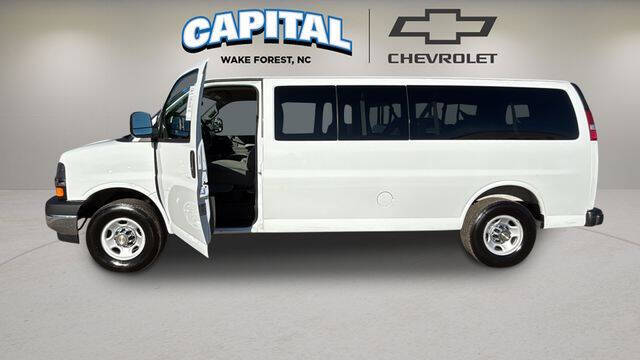2025 Chevrolet Express LT 3500