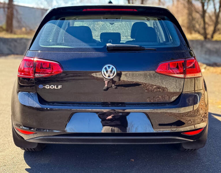 2016 Volkswagen e-Golf SE