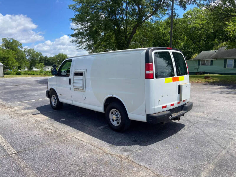 2004 Chevrolet Express 3500
