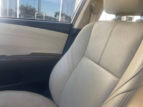 2013 Toyota Avalon XLE