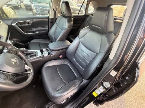 2021 Toyota RAV4 XLE Premium