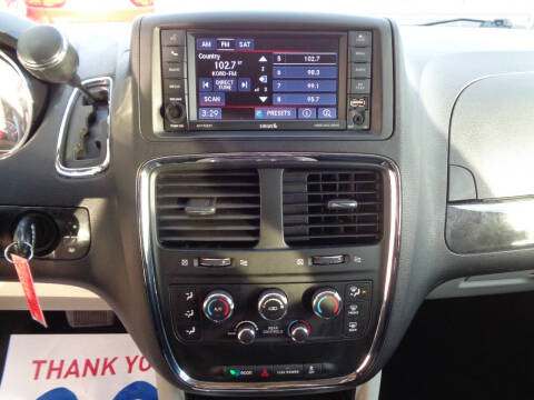 2016 Dodge Grand Caravan SXT Plus