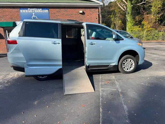 2015 Toyota Sienna