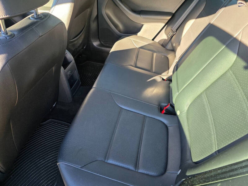 2017 Volkswagen Jetta 1.8T SEL Premium