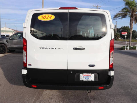 2024 Ford Transit
