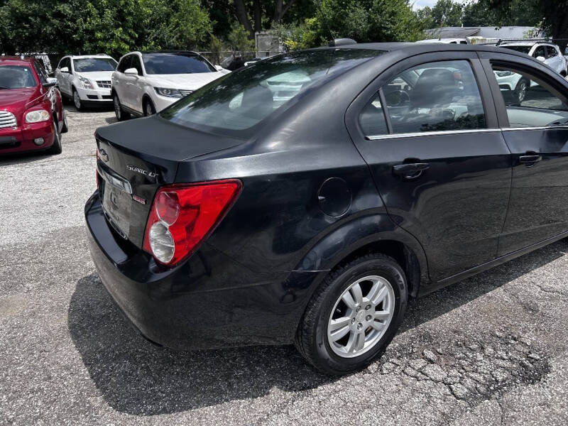 2015 Chevrolet Sonic LT Manual