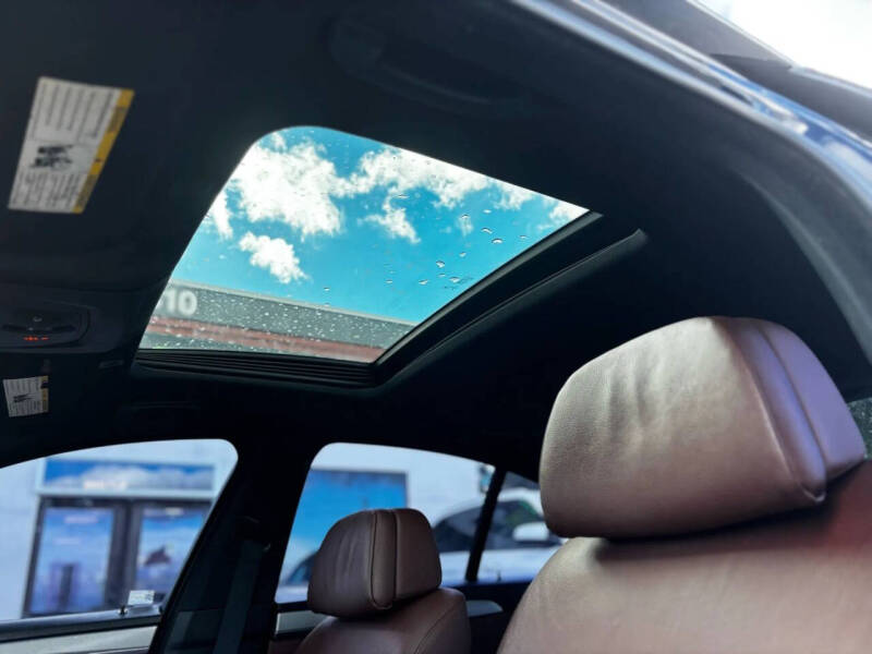 2013 BMW 5 Series 528i