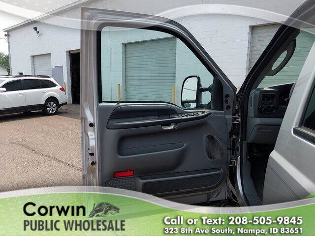 2003 Ford Excursion XLT