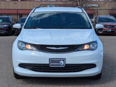 2020 Chrysler Voyager LXi