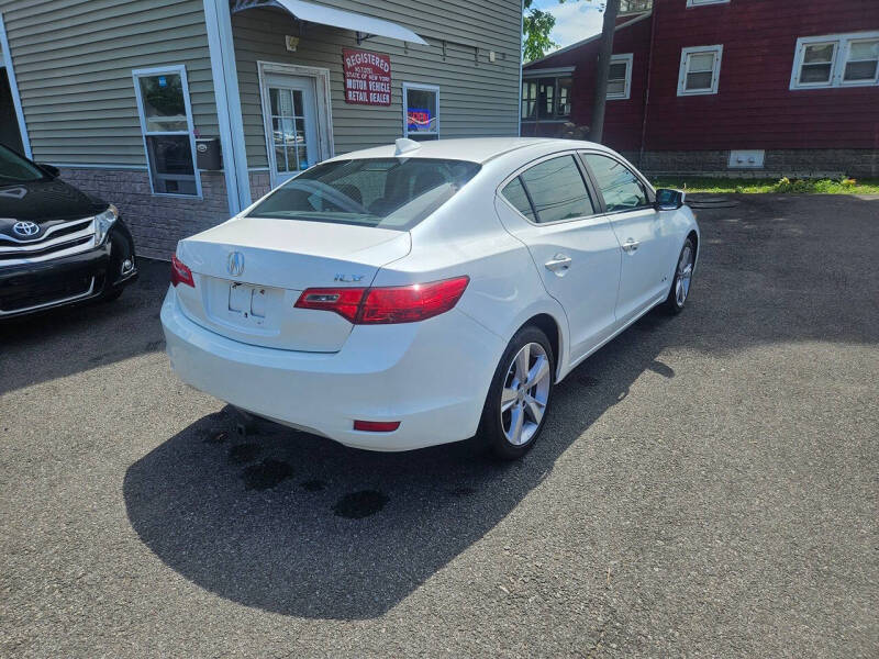 2013 Acura ILX 2.0L w/Premium