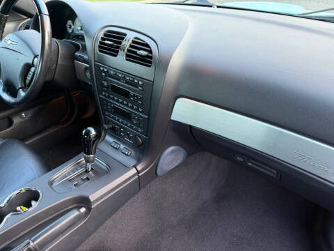 2003 Ford Thunderbird