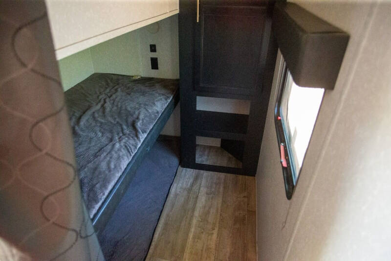 2022 CHEROKEE FOREST RIVER