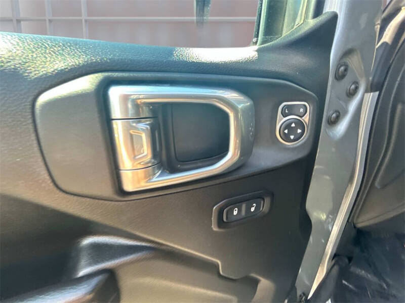 2021 Jeep Gladiator Willys