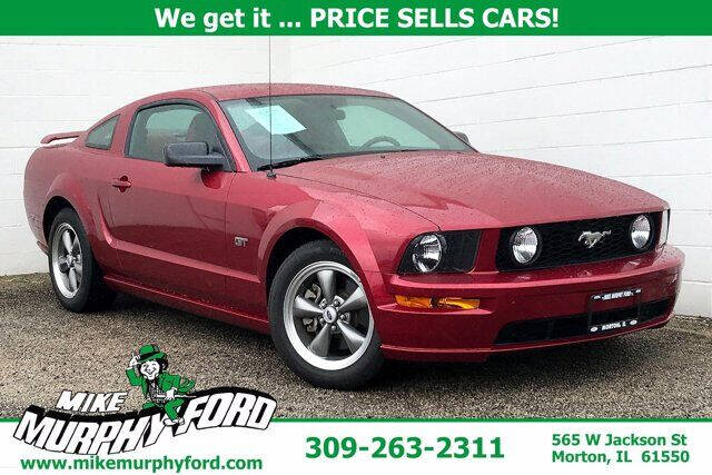 2005 Ford Mustang GT Deluxe